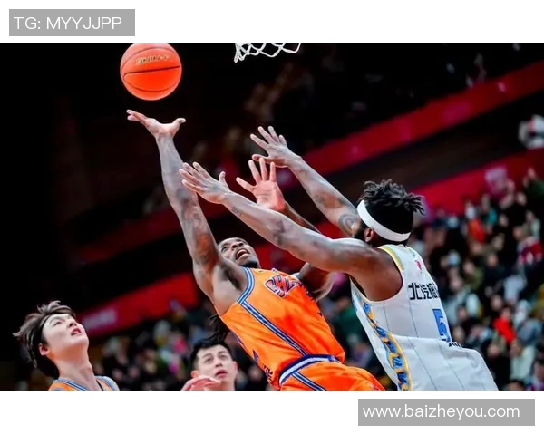 CBA精彩对决回顾上海队与新疆队激烈比赛录像分享